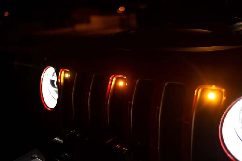 DV8 Offroad 2018+ Jeep JL Grill Amber Marker Lights - #GRJL-02