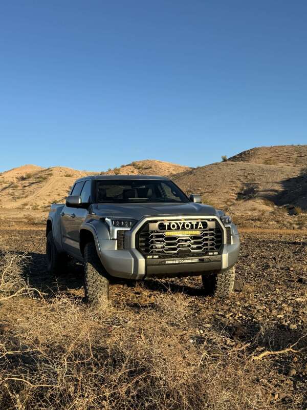 Camburg Engineering CAM-310217-K-BLU KINETIK Uniball Long Travel Kit +2 in Blue for 2022-2025 Toyota Tundra
