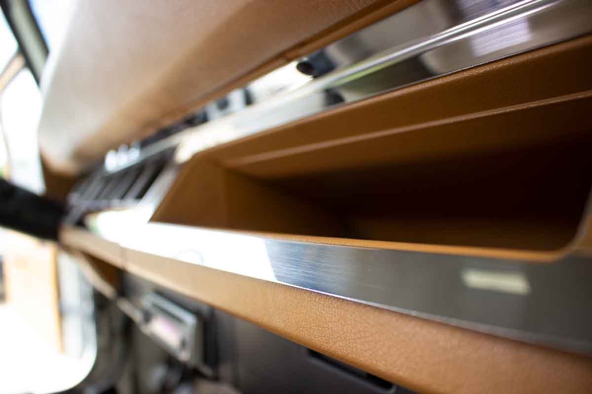 Kentrol 30519 Dash Overlay Set 3 Piece for 1987-1995 Jeep Wrangler YJ - Polished Silver