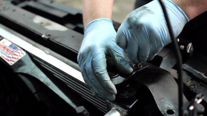 Mishimoto 97-04 Ford Mustang with Stabilizer System Manual Aluminum Radiator - #MMRAD-MUS-97B