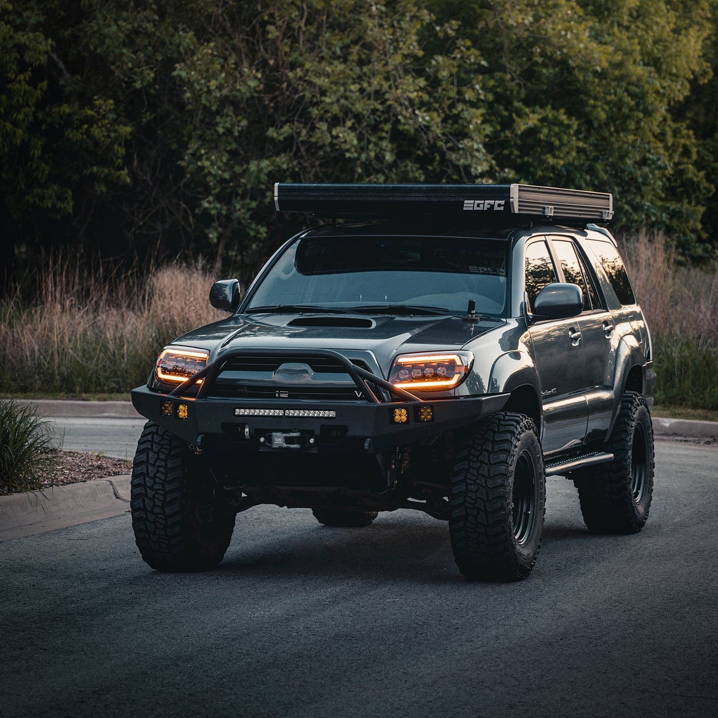 AlphaRex 880369 03-09 Toyota 4Runner NOVA-Series Projector Headlights
