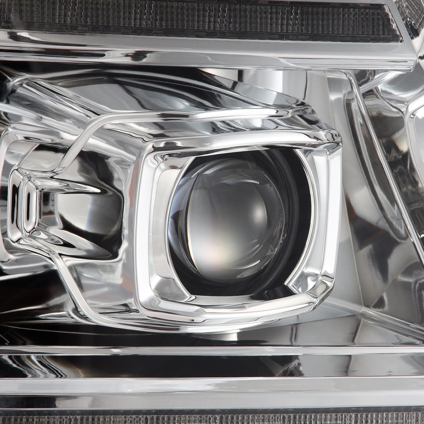 AlphaRex 880133 04-08 Ford F150 Chrome LUXX Series Projector headlights
