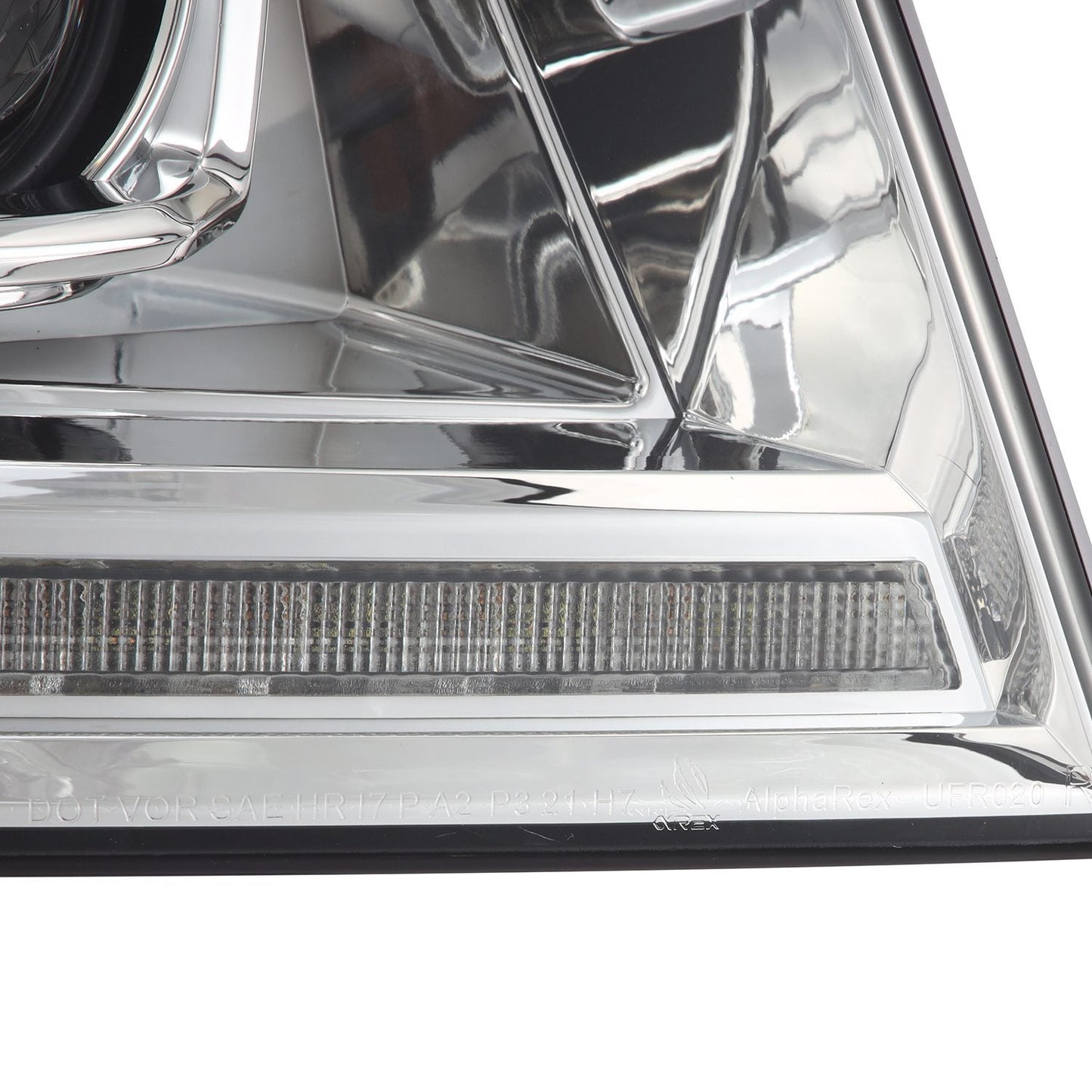 AlphaRex 880133 04-08 Ford F150 Chrome LUXX Series Projector headlights