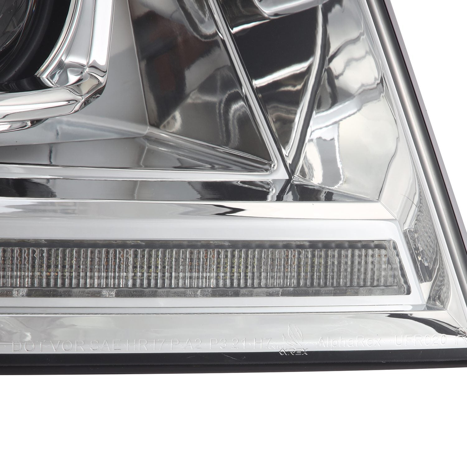AlphaRex 880133 04-08 Ford F150 Chrome LUXX Series Projector headlights