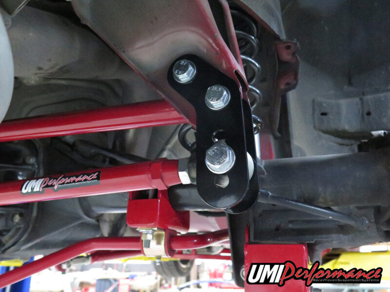 UMI Performance 2062-R Competition Panhard Bar Lowering/Leveling Kit Red