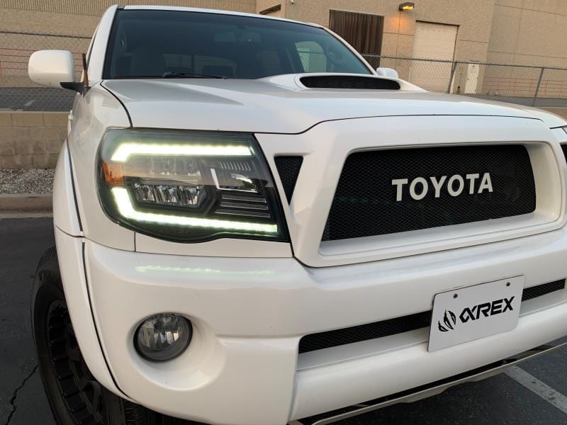 AlphaRex 880734 05-11 Toyota Tacoma LUXX Crystal Headlights Plank Style Chrome with Activation Light/DRL