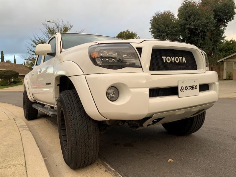 AlphaRex 880734 05-11 Toyota Tacoma LUXX Crystal Headlights Plank Style Chrome with Activation Light/DRL