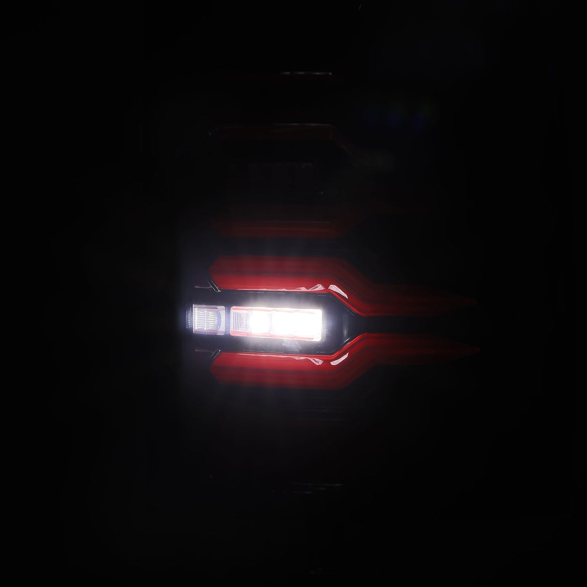AlphaRex 620000 07-14 Chevrolet Silverado 1500/2500 HD/3500 HD Luxx-Series LED Tail Lights Black/Red