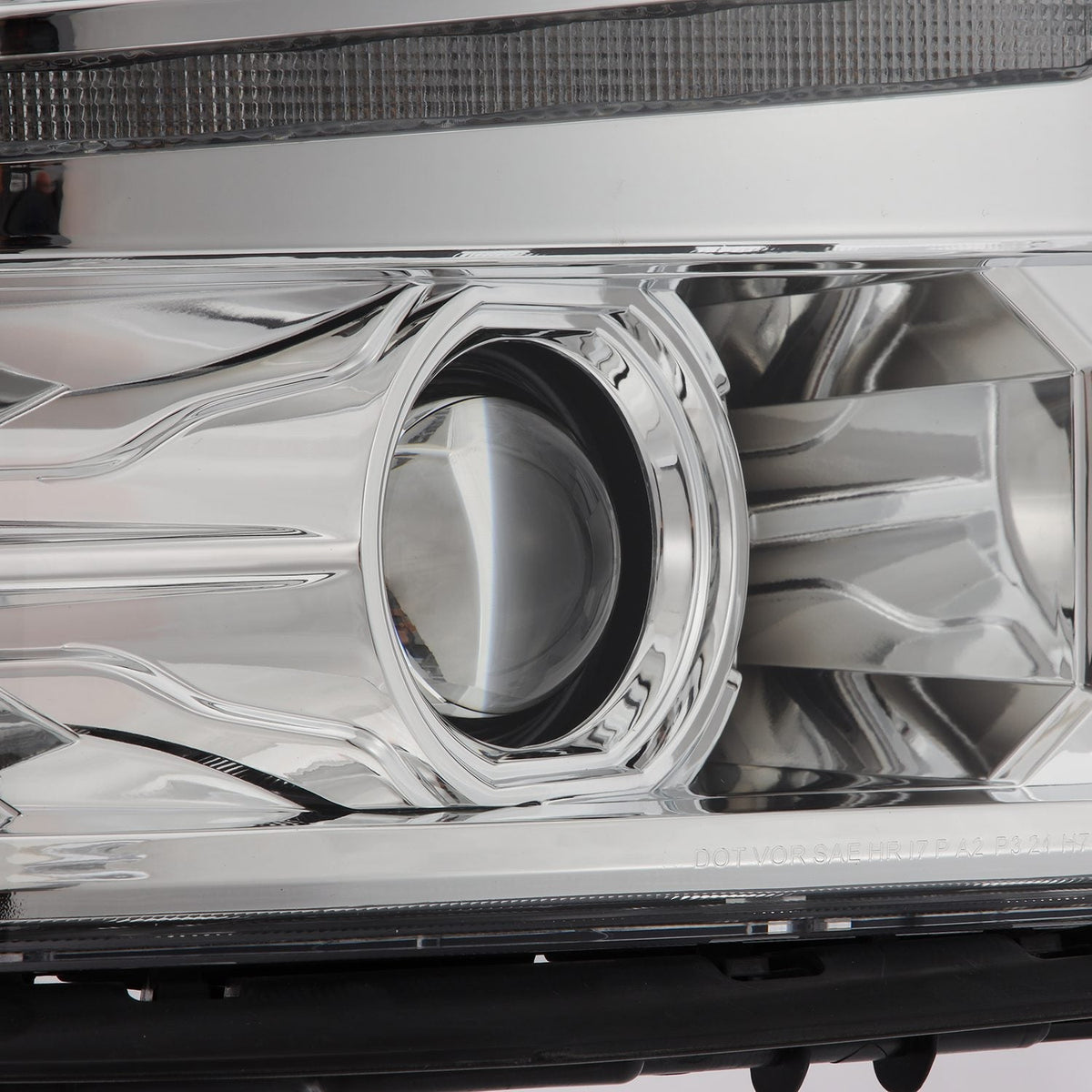 AlphaRex 880246 14-15 Chevrolet 1500 PRO-Series Projector Headlights Chrome with Sequential Signal & DRL