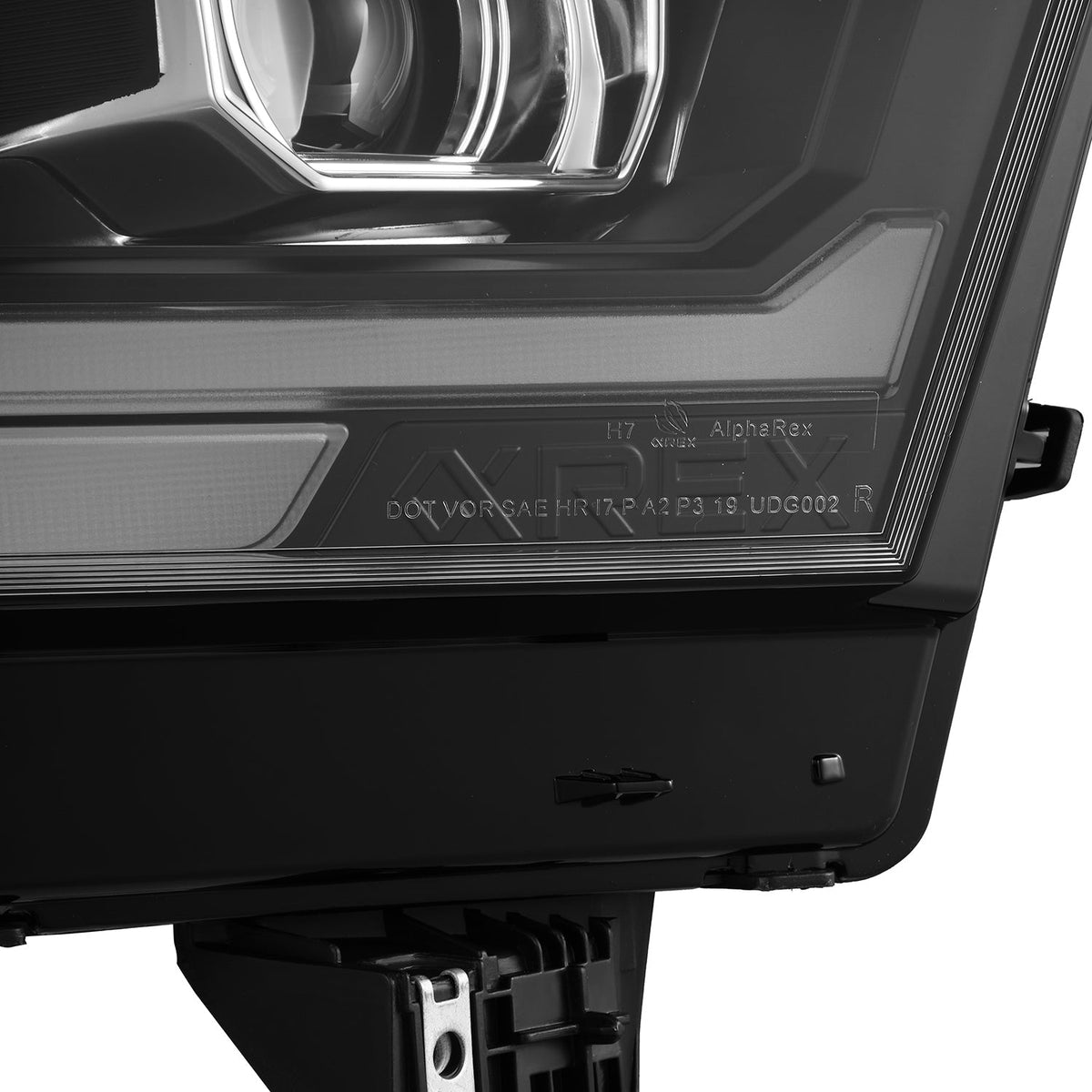 AlphaRex 880574 19-22 Dodge Ram 1500 PRO-Series Projector Headlights Black with Sequential Signal/DRL