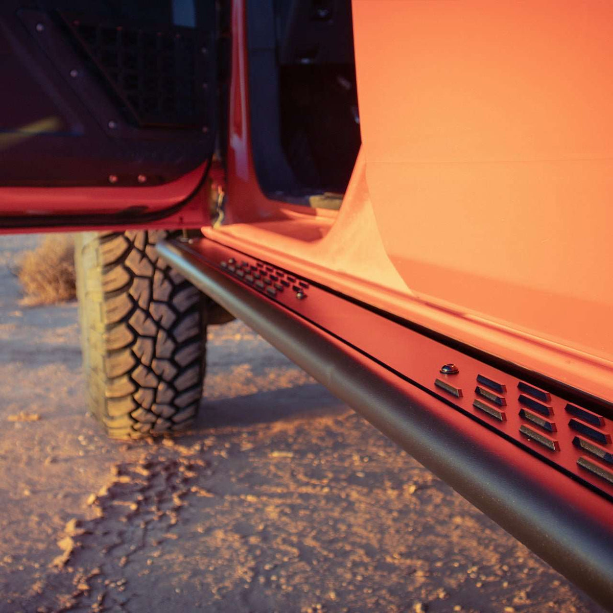 Turn Offroad ST1-M4 for 2021+ Ford Bronco 4 Door Step-Slider