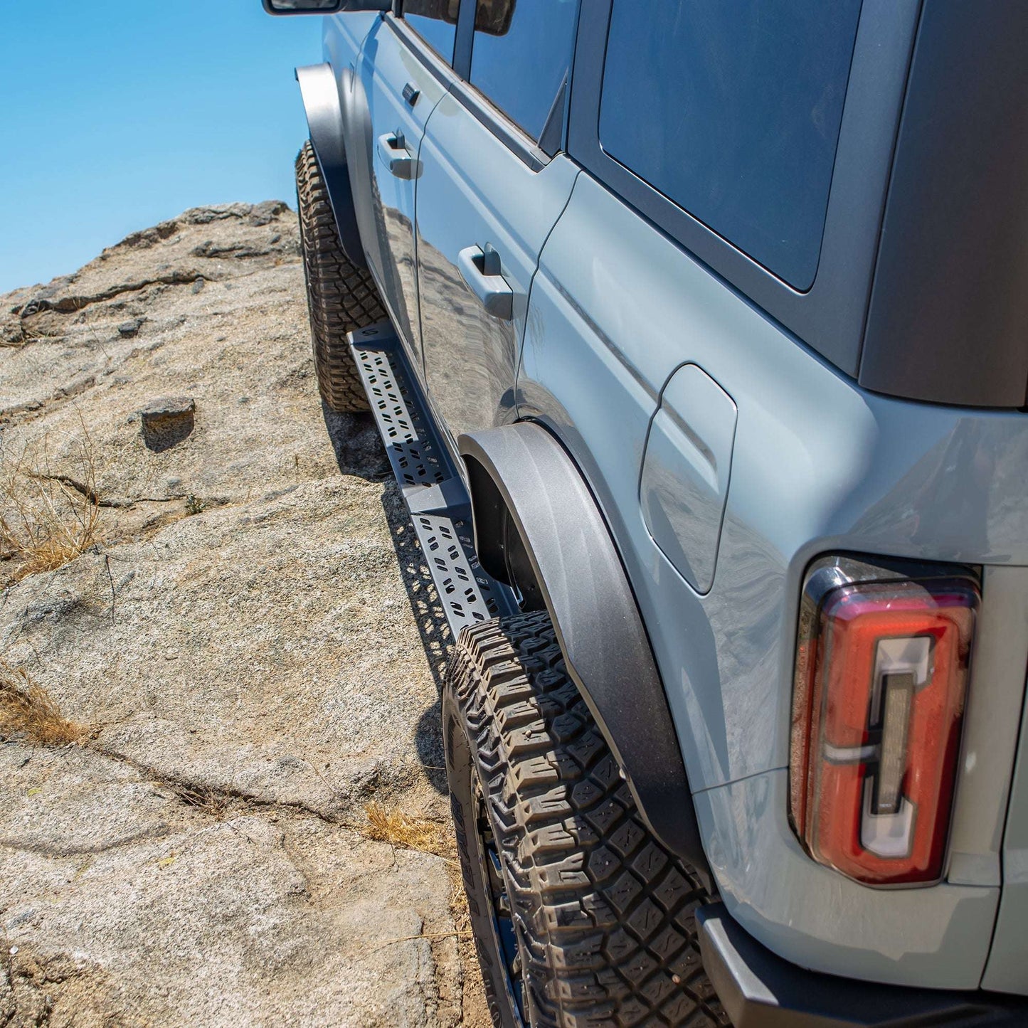 Turn Offroad SS1-M4 for 2021+ Ford Bronco Side Step 4-door