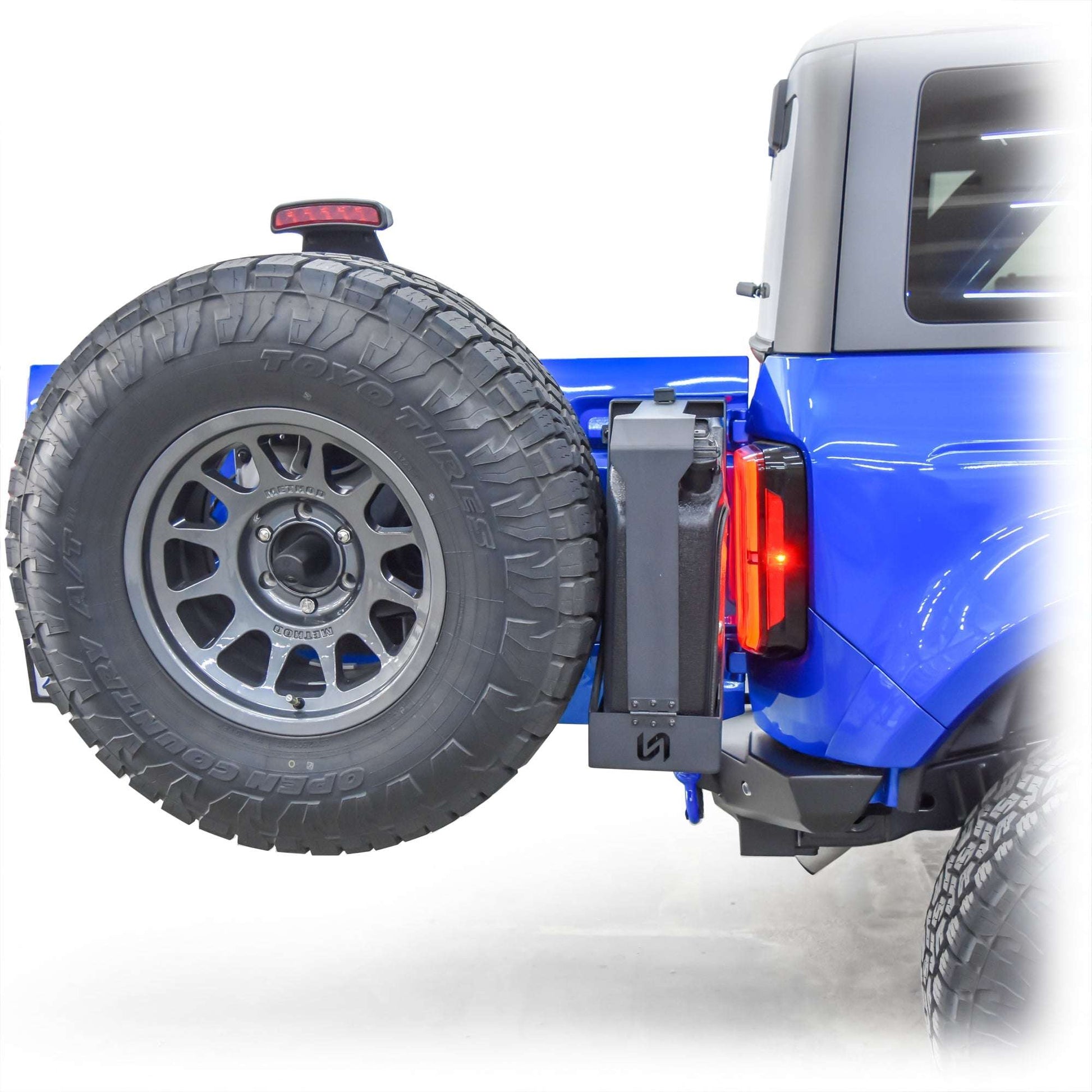 Turn Offroad EA8-M1 for 2021+ Ford Bronco Tailgate Jerry Can Mount