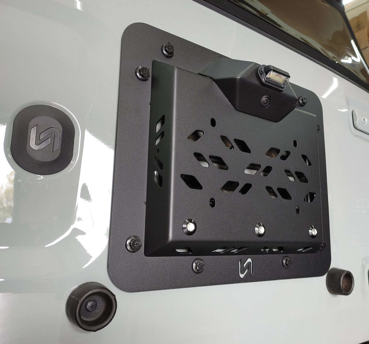 Turn Offroad TC2-M1 for 2021+ Ford Bronco Spare Tire Carrier Removal Kit
