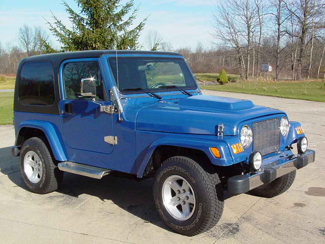 Kentrol 30518 Side Steps Pair for 2002-2006 Jeep Wrangler TJ - Polished Silver