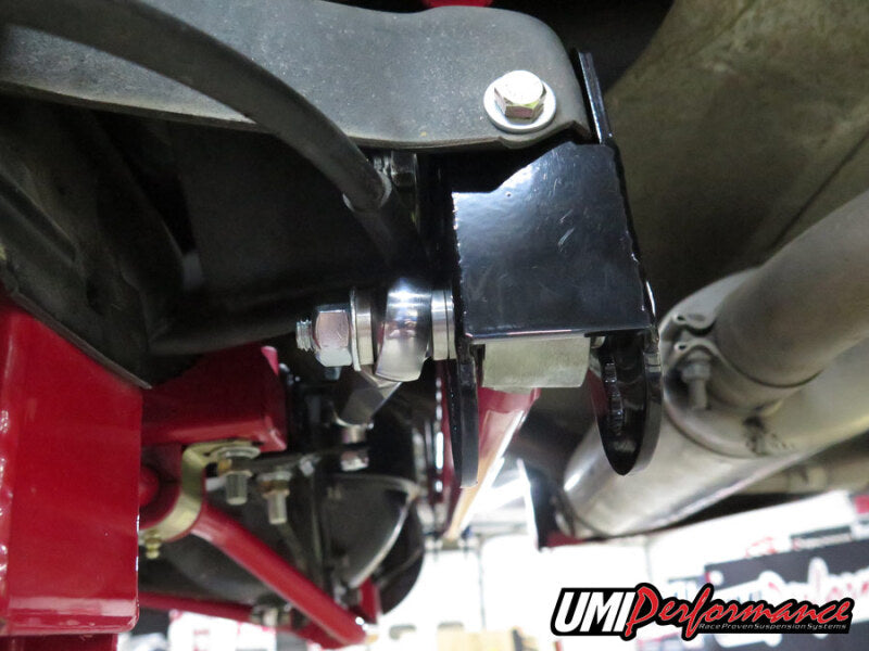 UMI Performance 2062-B Competition Panhard Bar Lowering/Leveling Kit Black