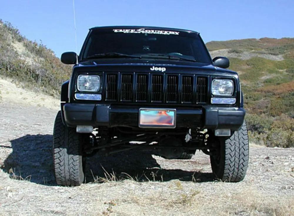 Tuff Country 43800 3.5in Lift Kit EZ-Ride No Shocks for 1987-2001 Jeep Cherokee 4WD