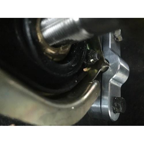 BLOX 2-Piece Billet Aluminum Solid Shifter Bushing 1988-2000 Civic/CRX 1990-2001 Integra BXAC-00321