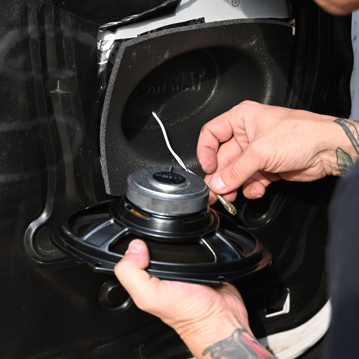 DEI Speaker Baffles 5.25in Round 6.5in Wide 6.5 Height 4in Deep Pair