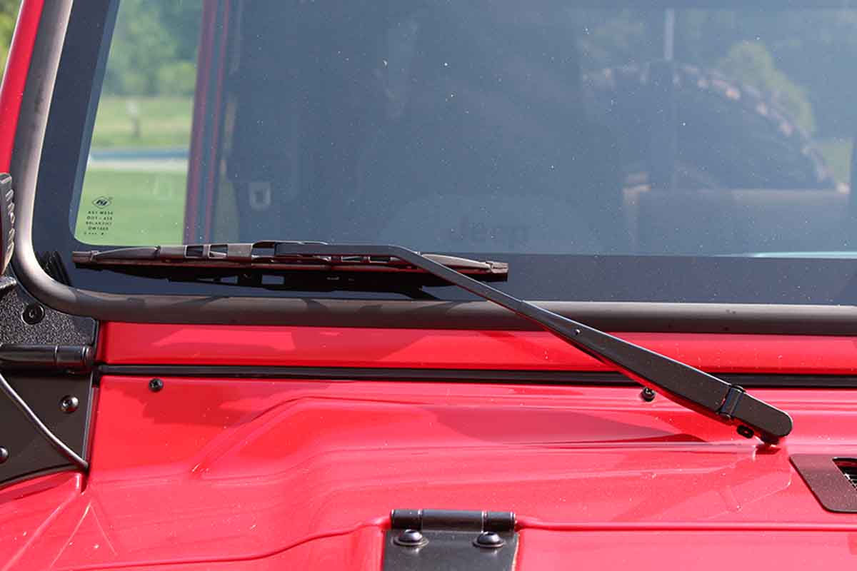 Kentrol 50546 Windshield Wiper Arms Pair for 1997-2006 Jeep Wrangler TJ LJ - Powdercoat Black