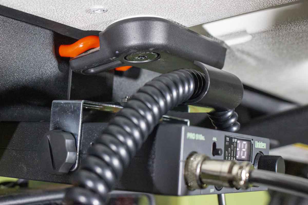 Kentrol 50721 CB Radio Mount for 2007-2018 Jeep Wrangler JK - Powdercoat Black