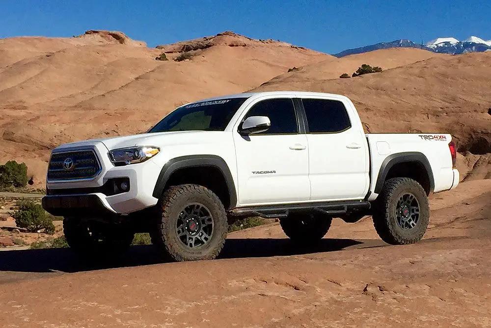 Tuff Country 53905KH 3in Lift Kit with Control Arms SX6000 for 2005-2023 Tacoma (Excl TRD Pro)