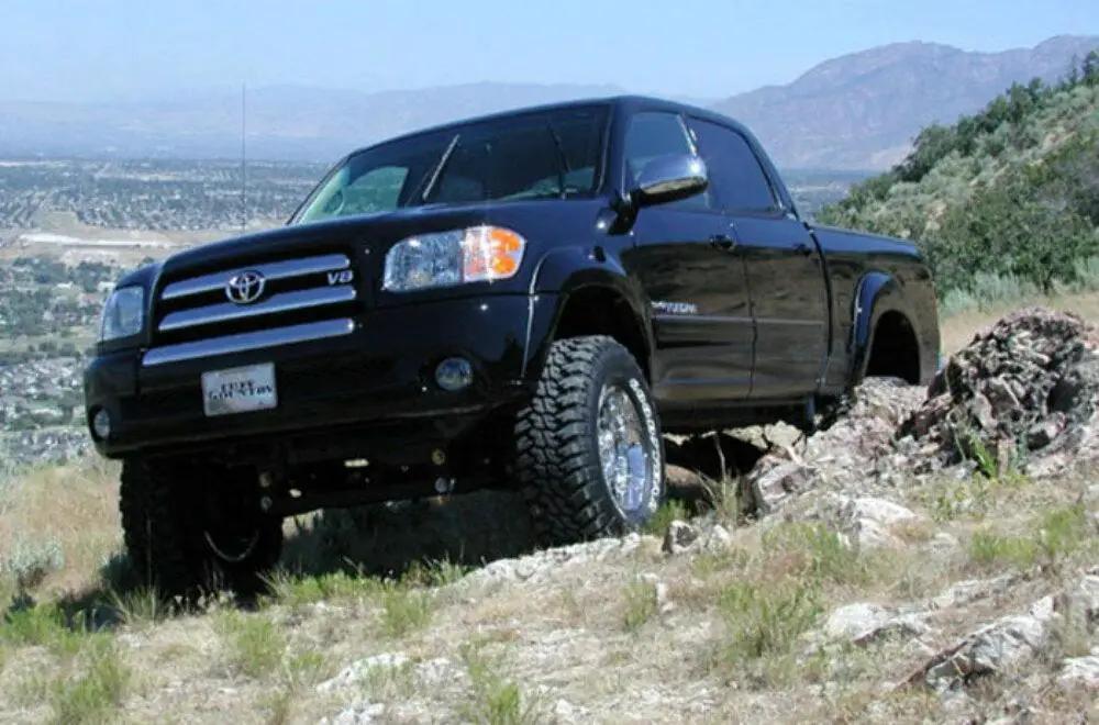 Tuff Country 55907KN 5in Lift Kit with Knuckles SX8000 Shocks for 2005-2006 Toyota Tundra 4WD 2WD