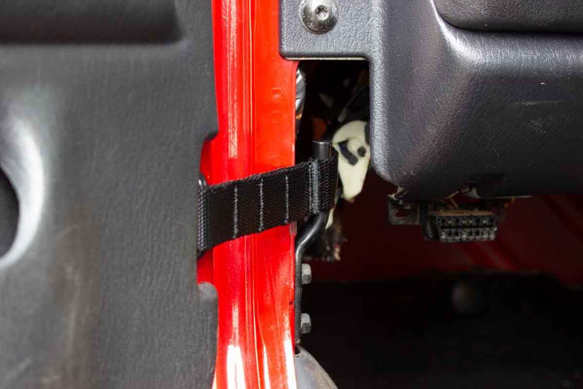 Kentrol 70732 Adjustable Door Restraint Strap for 1976-2006 Jeep CJ Wrangler YJ TJ LJ