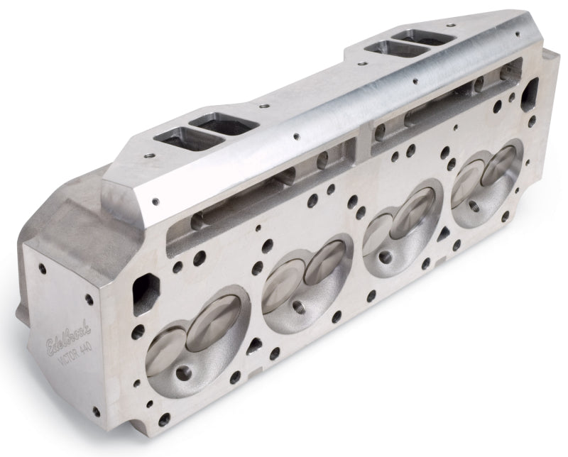 Edelbrock 77929 Big-Block Chrysler Victor B/Rb Heads with Valves