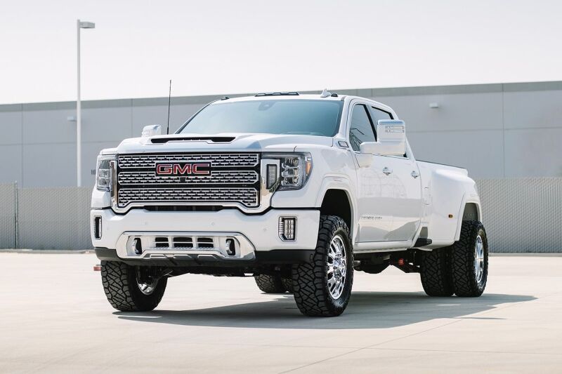 Cognito Motorsports 510-P0931 3-Inch Elite Leveling Kit with King 2.5 Reservoir Shocks for 2020-2025 Chevrolet Silverado / GMC Sierra 2500 HD / 3500 HD