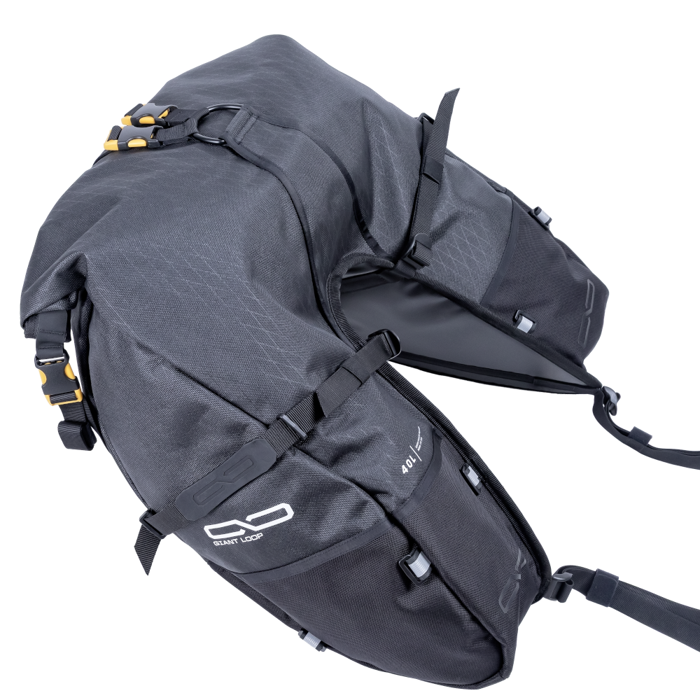 Giant Loop CSB25-B Coyote Saddlebag 39L Black Motorcycle