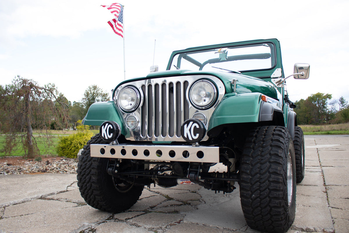 Kentrol 30429 54in Front Bumper with License Plate Holes for 1955-1986 Jeep CJ5 CJ7 CJ8 - Polished Silver