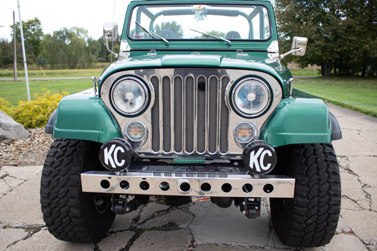 Kentrol 30429 54in Front Bumper with License Plate Holes for 1955-1986 Jeep CJ5 CJ7 CJ8 - Polished Silver