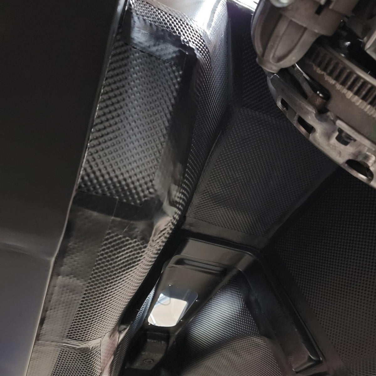 DEI Floor and Tunnel Shield II 42in x 48in - 14.0 sq ft