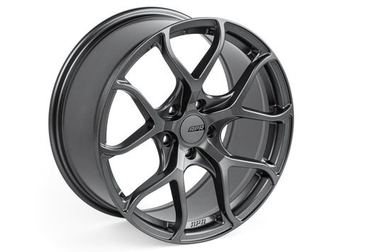 APR A01 Flow Formed 18x8.5 / 5x112 / ET45 / 66.5mm Bore / Gunmetal Grey Wheel