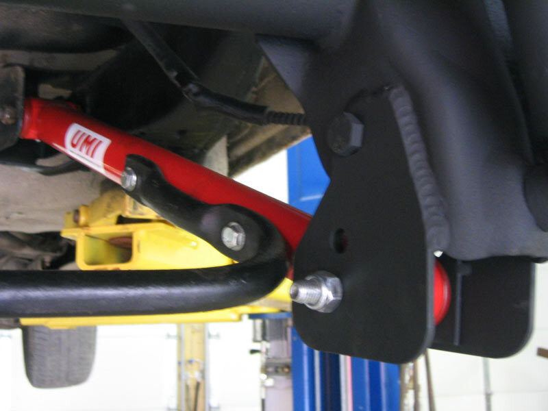 UMI Performance 301516-B Upper/Lower Control Arms Black for 1978-1988 GM G-Body