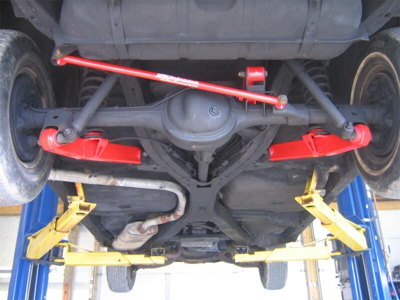 UMI Performance 3650-R Rear Lower Control Arms/Trailing Arms Red