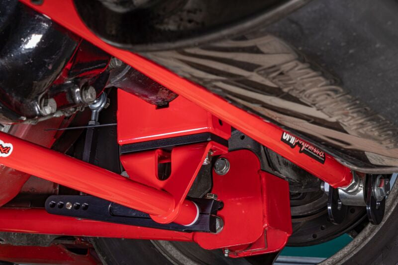 UMI Performance 2147-R Rear Sway Bar Splined Red for 1982-2002 GM F-Body