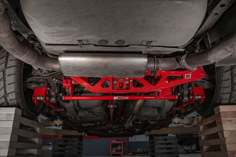 UMI Performance 2147-R Rear Sway Bar Splined Red for 1982-2002 GM F-Body