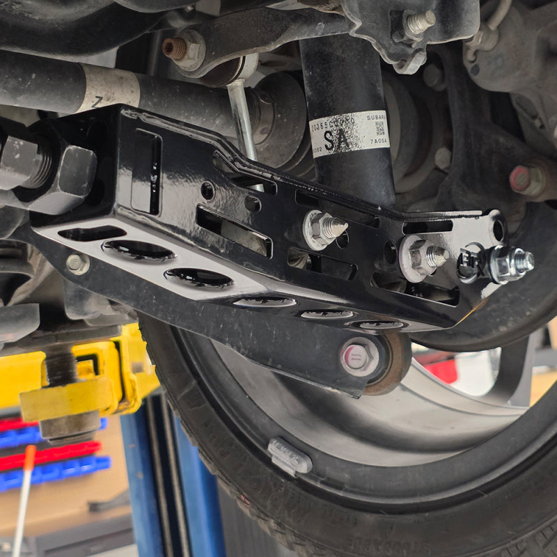 BLOX Racing Racing Rear Lower Control Arms - Blk (Toyota 86 / Scion FRS / Subaru BRZ / WRX / STi) V2 BXSS-50010-BK-V2
