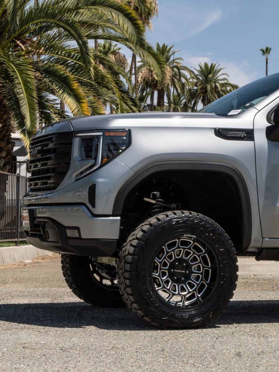 Cognito Motorsports 210-P1224 6-Inch Elite Lift Kit with Fox 2.5 Performance Elite Shocks for 2019-2025 Chevrolet Silverado / GMC Sierra 1500