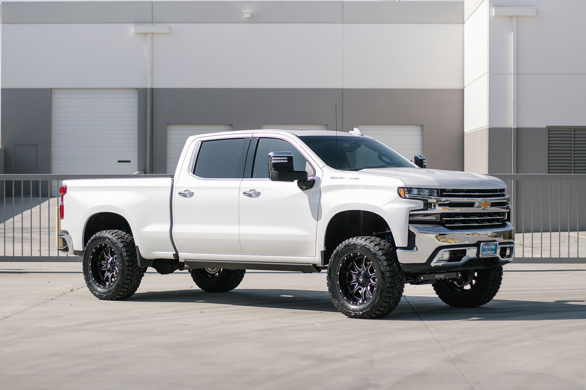 Cognito Motorsports 210-P1224 6-Inch Elite Lift Kit with Fox 2.5 Performance Elite Shocks for 2019-2025 Chevrolet Silverado / GMC Sierra 1500