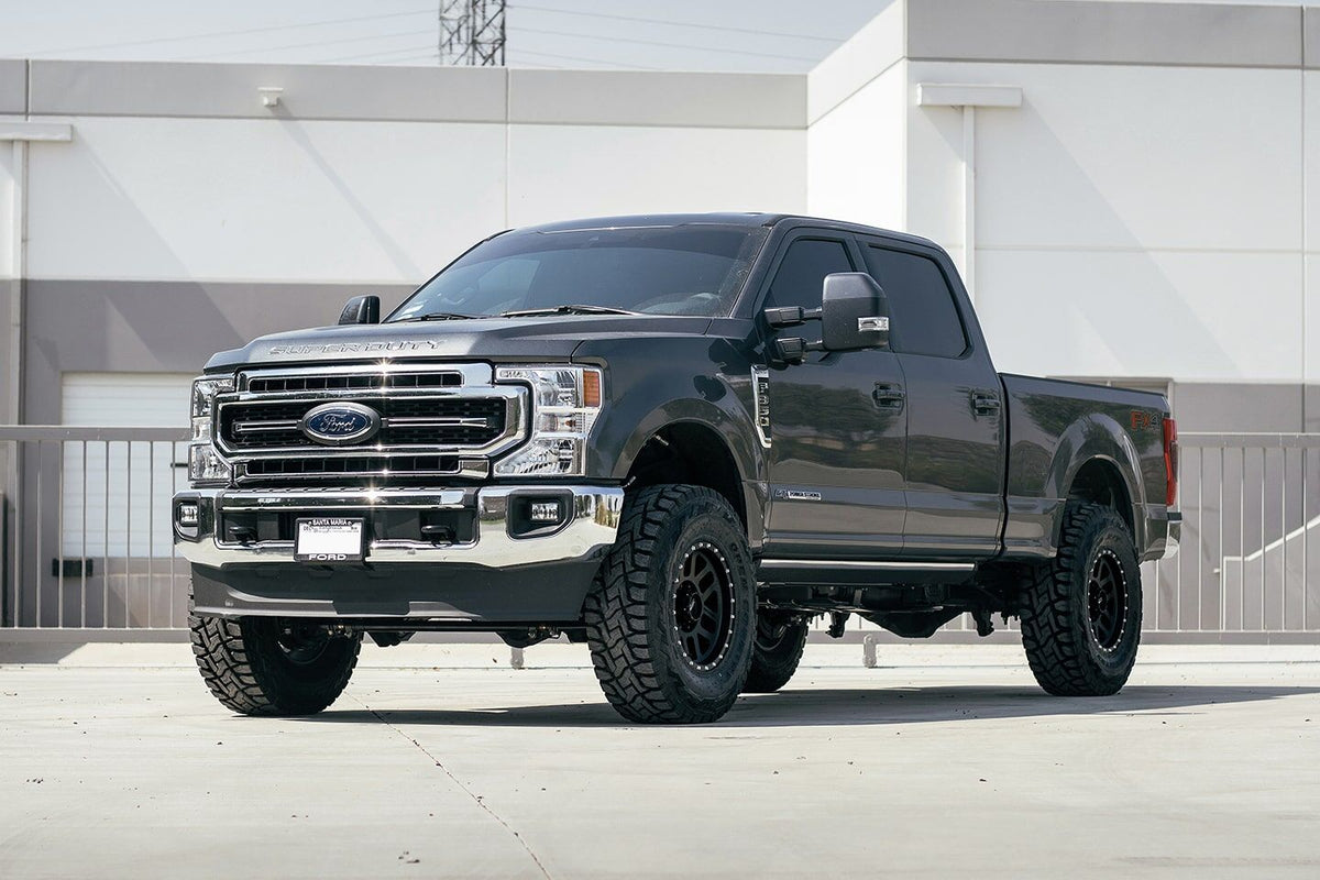 Cognito Motorsports 220-P0950 3-Inch Elite Lift Kit with Fox FSRR 2.5 Shocks for 2020-2024 Ford F-250 / F-350 Super Duty 4WD